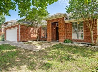 3521 Permian Ln, Fort Worth, TX 76137