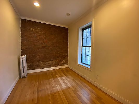 4th image of 552 Lincoln Pl #1P