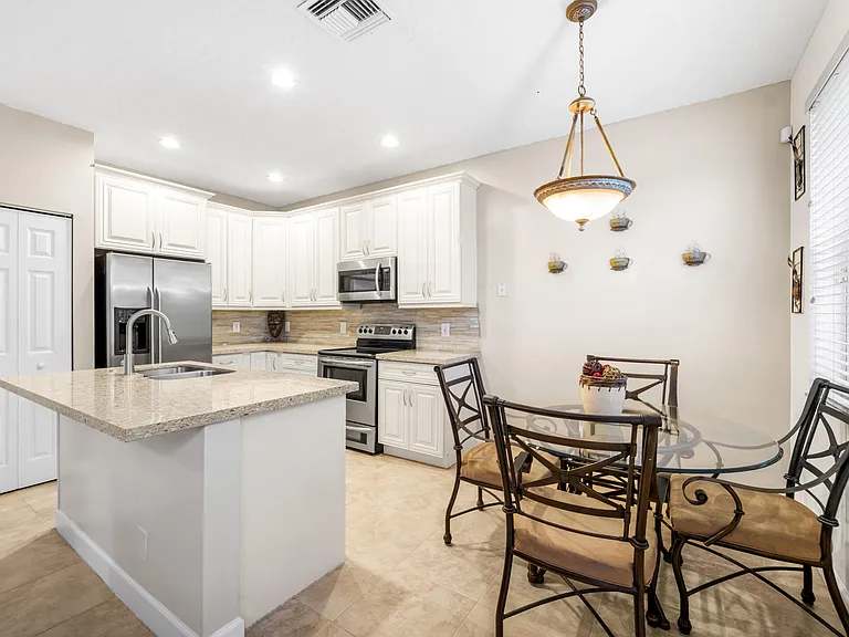 5106 Heron Ct — Photo 3