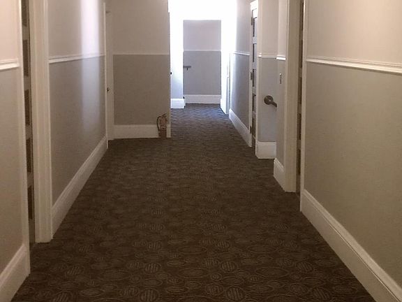 3rd image of 816 W Lake St APT 207