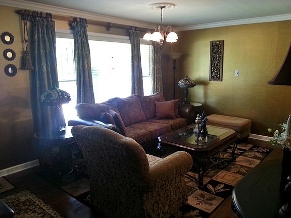 4th image of 1420 Pettit Dr