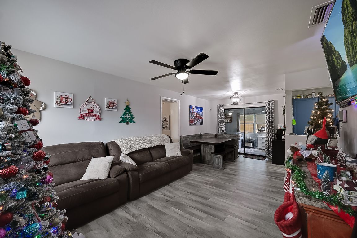 next background image