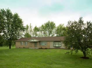 461 Hunter Ln, Holts Summit, MO 65043
