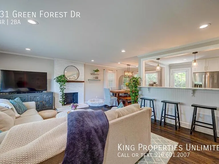 131 Green Forest Dr — Photo 2