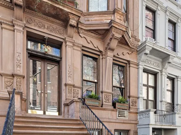 138 West 73rd Street image 2 of 34