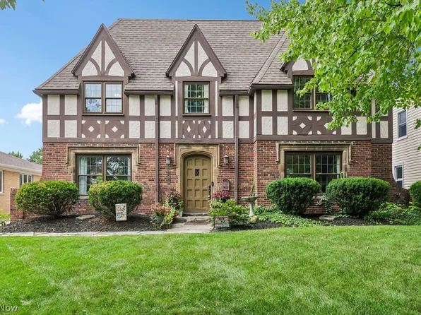 7478 Briarcliff Pkwy, Middleburg Heights, OH 44130