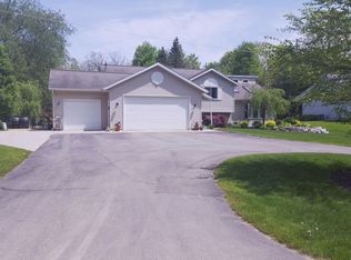 7058 Channel Dr SE, Alto, MI 49302