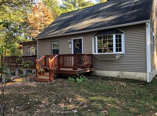 1 Mooers Rd, Raymond, NH 03077