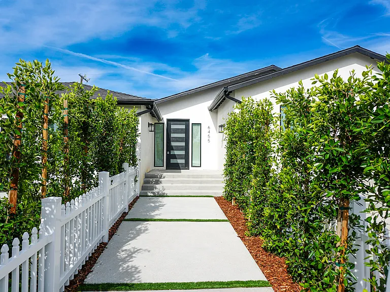 6455 Amigo Ave — Photo 1
