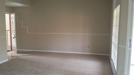 3rd image of 4827 Normandy Pl #201
