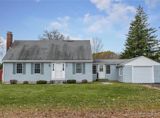 394 Falmouth Rd, Falmouth, ME 04105