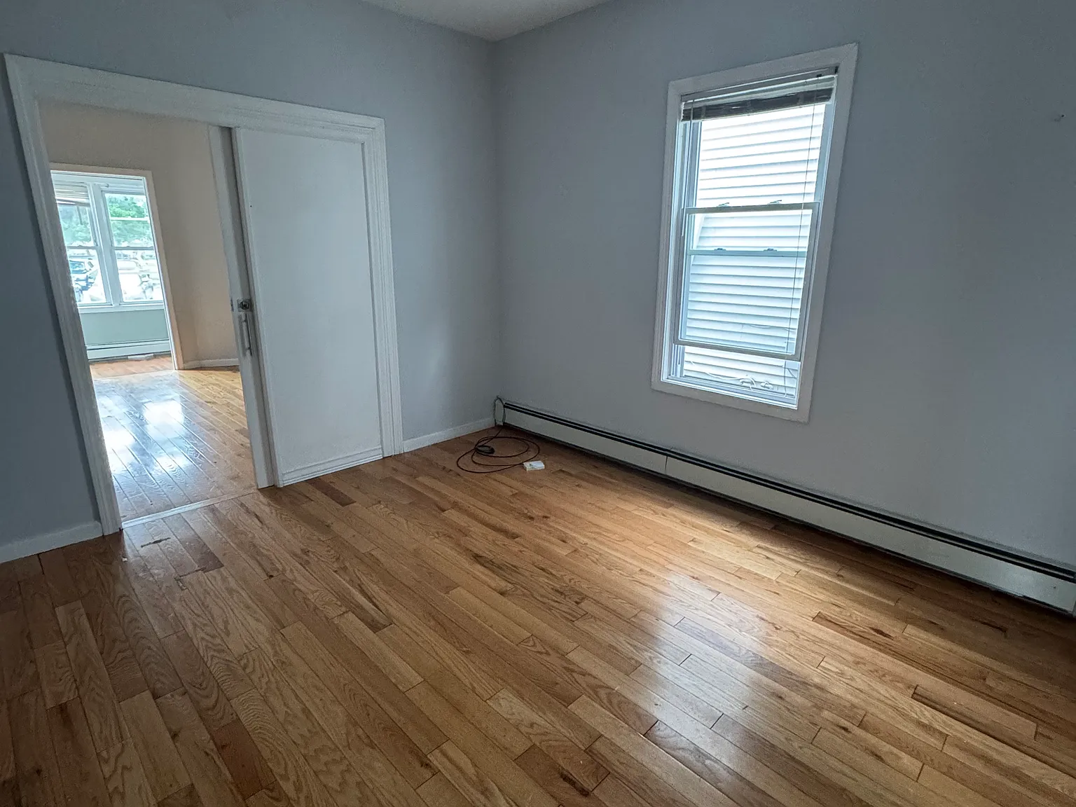 3 bed, 1200 sqft, $2,199 — Photo 2