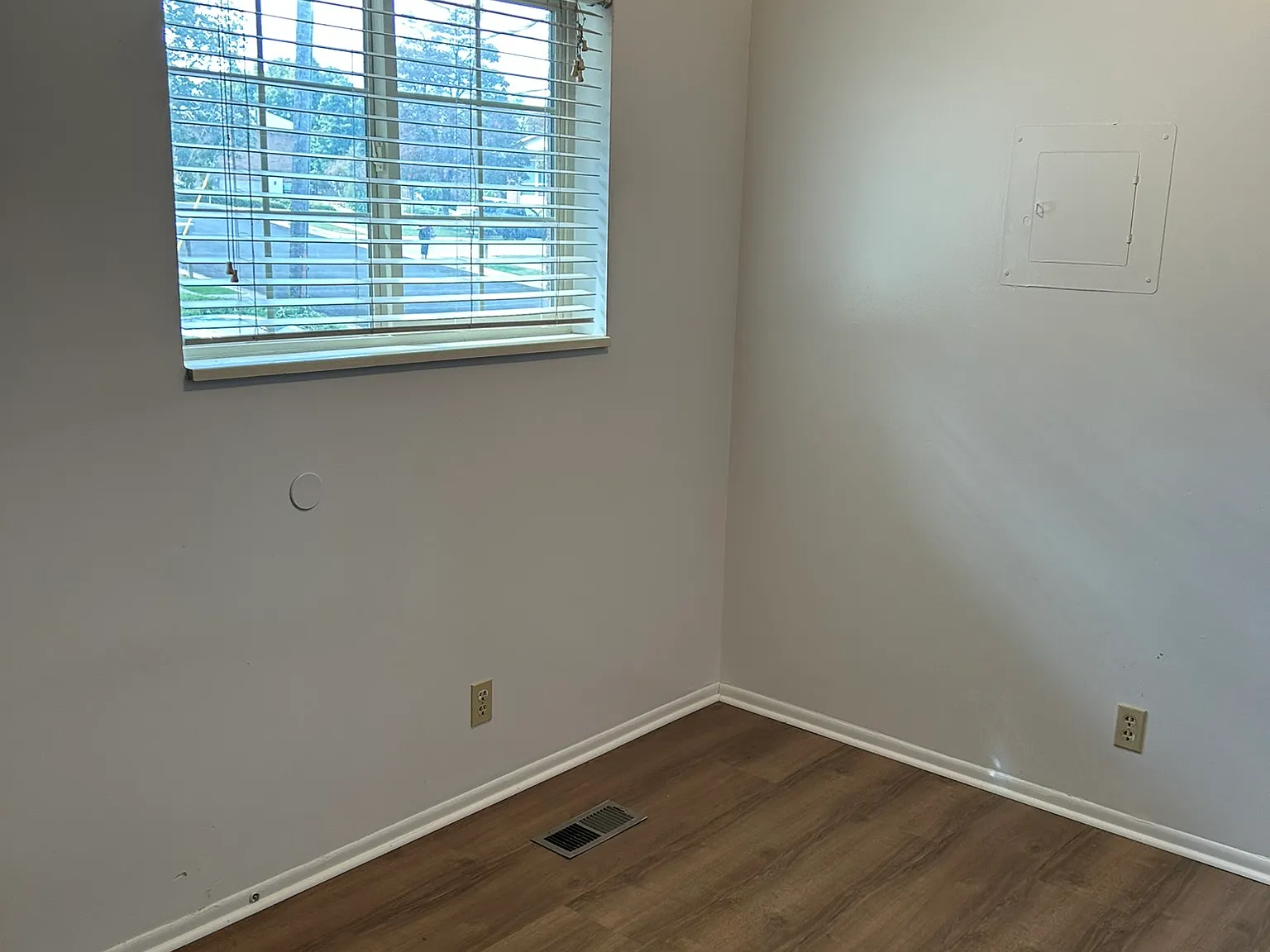 2 bed, 900 sqft, $1,395 — Photo 4