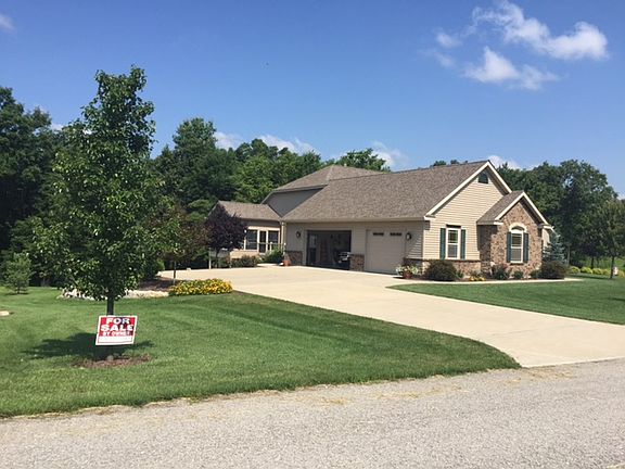 3rd image of 221 Mallard Pointe Blvd