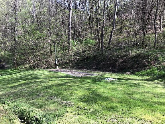 4th image of 2242 Ferguson Ln
