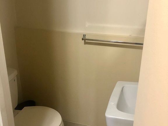 5th image of 4915 W Genesee St APT F4