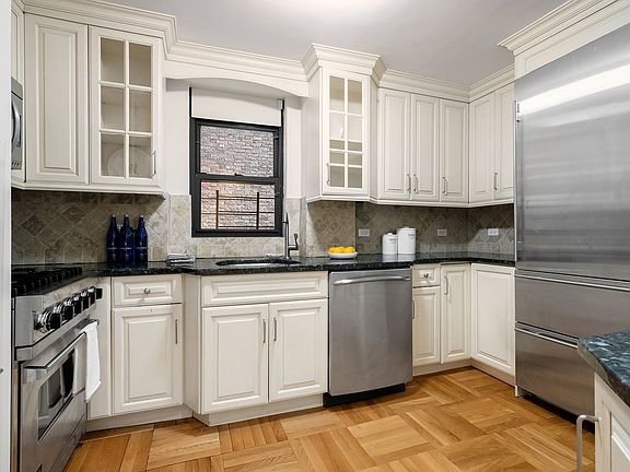 5th image of 30 E 37th St #4HJ