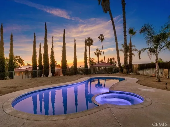 15745 Saddleback Rd, Riverside, CA 92506