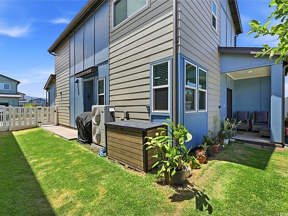 2nd image of 91-1640 Honouliuli St #60