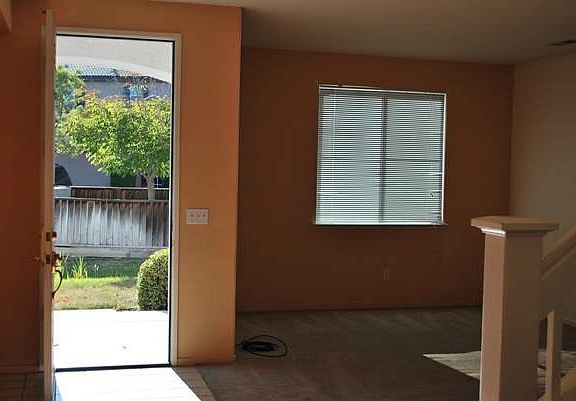 2nd image of 4650 Twin Oaks Ct