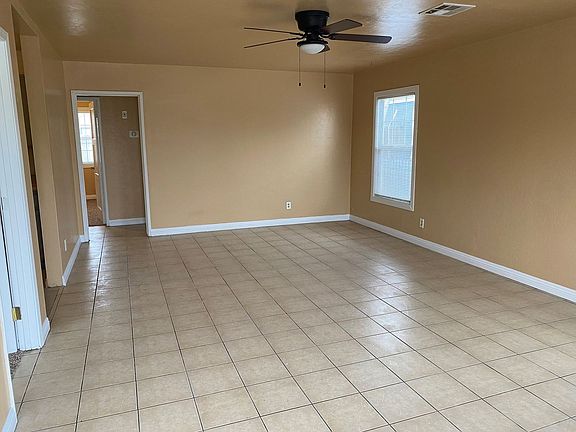 2nd image of 835 S Oleander Ave