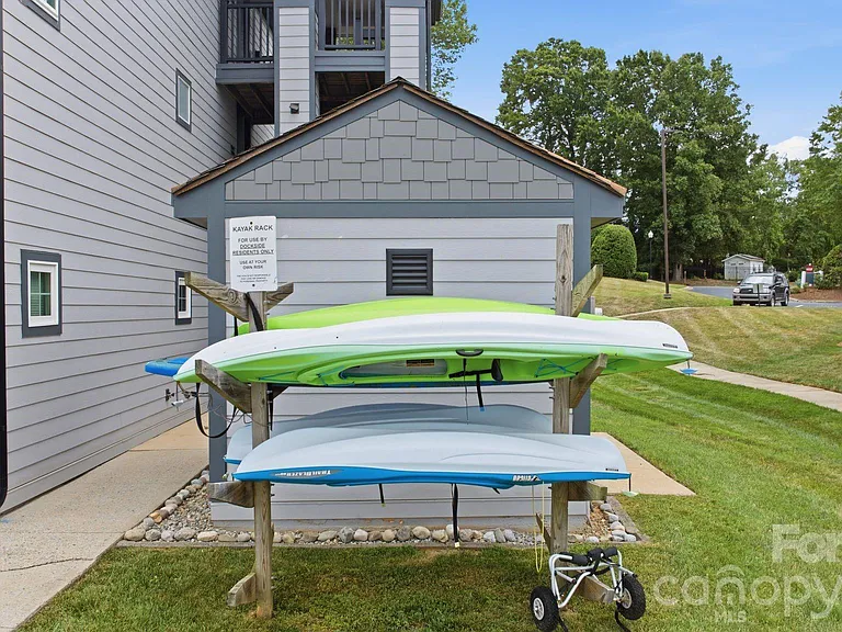 18841 Vineyard Point Ln — Photo 23