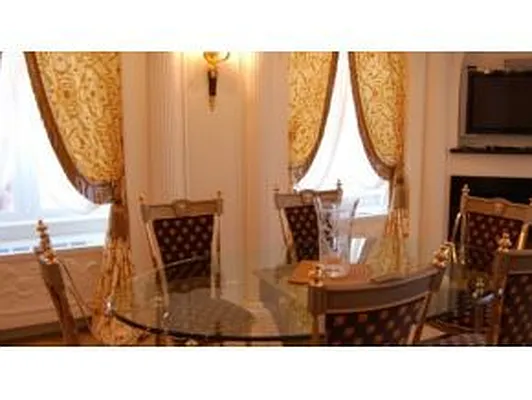 Sold by Continent Realty LLC | media 23