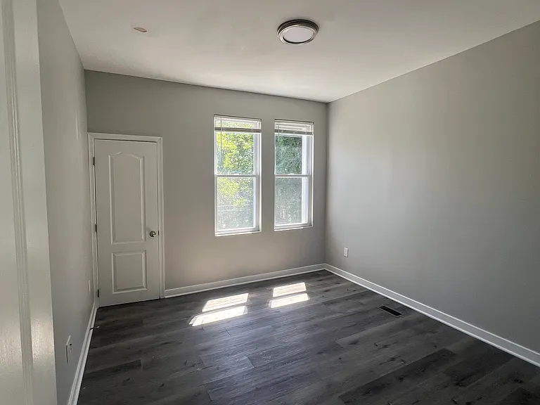 511 Wildwood Pkwy — Photo 8