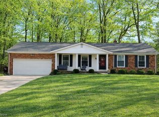10247 Cherry Hill Dr, Concord Township, OH 44077