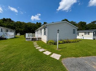 17 Meadowview Dr, New Bloomfield, PA 17068