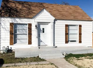 408 E Gilbert St, Henrietta, TX 76365