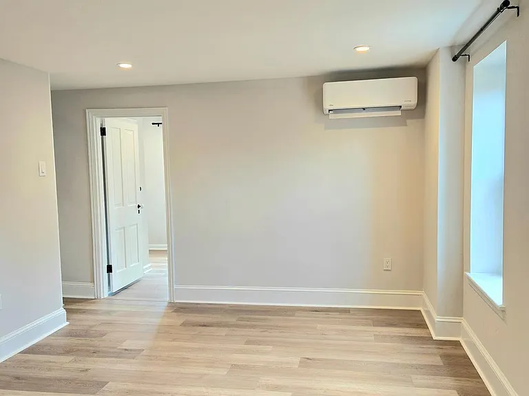119 Chestnut St #2 — Photo 5