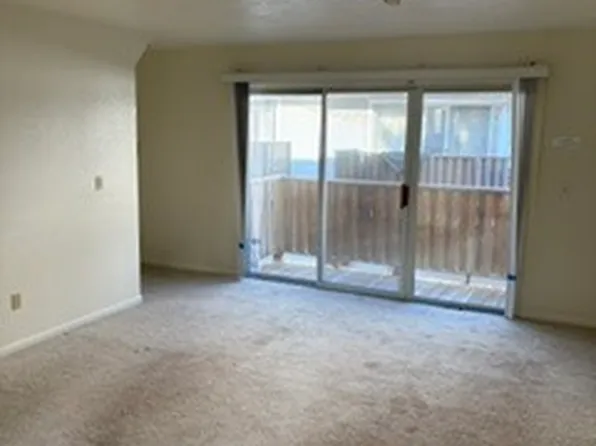 511 W Main St, Stamford, CT