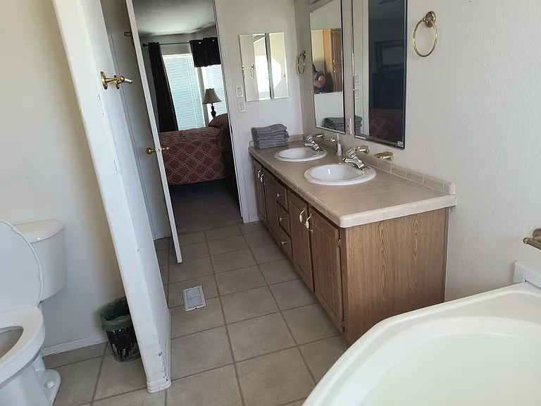 Rattlesnake Rd — Photo 18