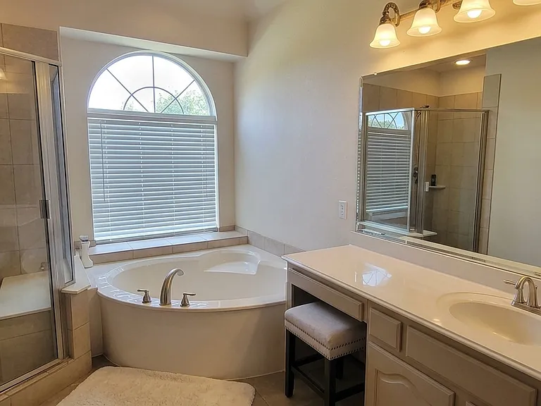 13733 Alterna Dr — Photo 20