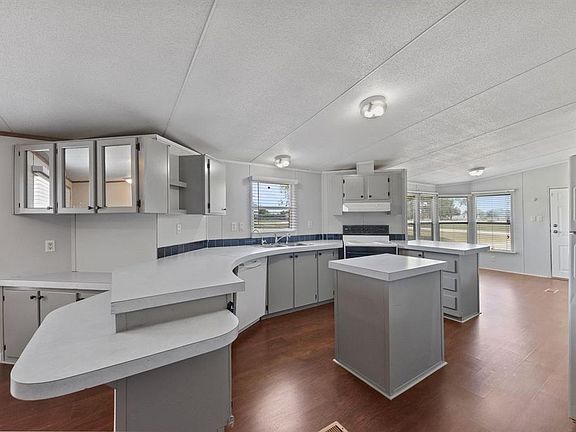 5th image of 8464 Longhorn Dr