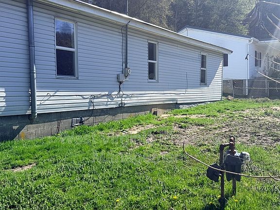 3rd image of 172 Sullivan Rd