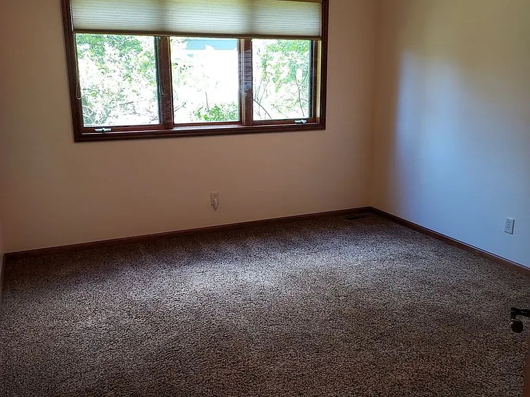 3300 E Graf St #29 — Photo 5