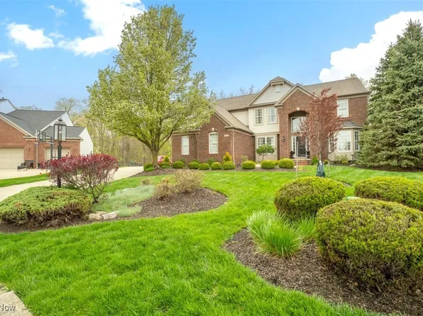 463 Cornell Dr, Broadview Heights, OH 44147
