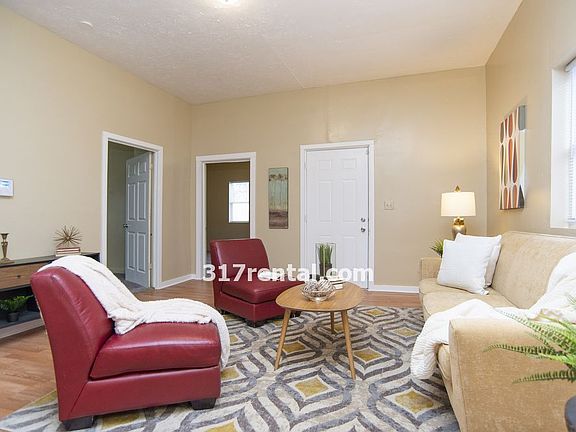 5th image of 1030 Jefferson Ave