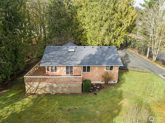 2nd image of 153 E Mason Lake Road