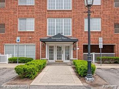 444 Chester St APT 413, Birmingham, MI, 48009