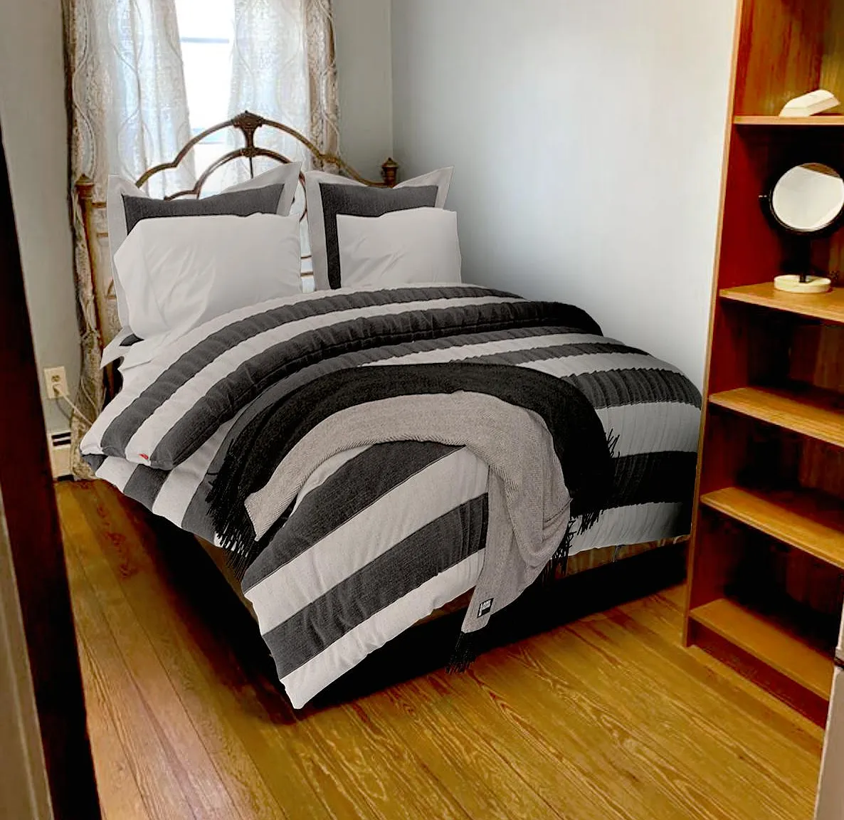 3 bed, 1200 sqft, $2,300 — Photo 3