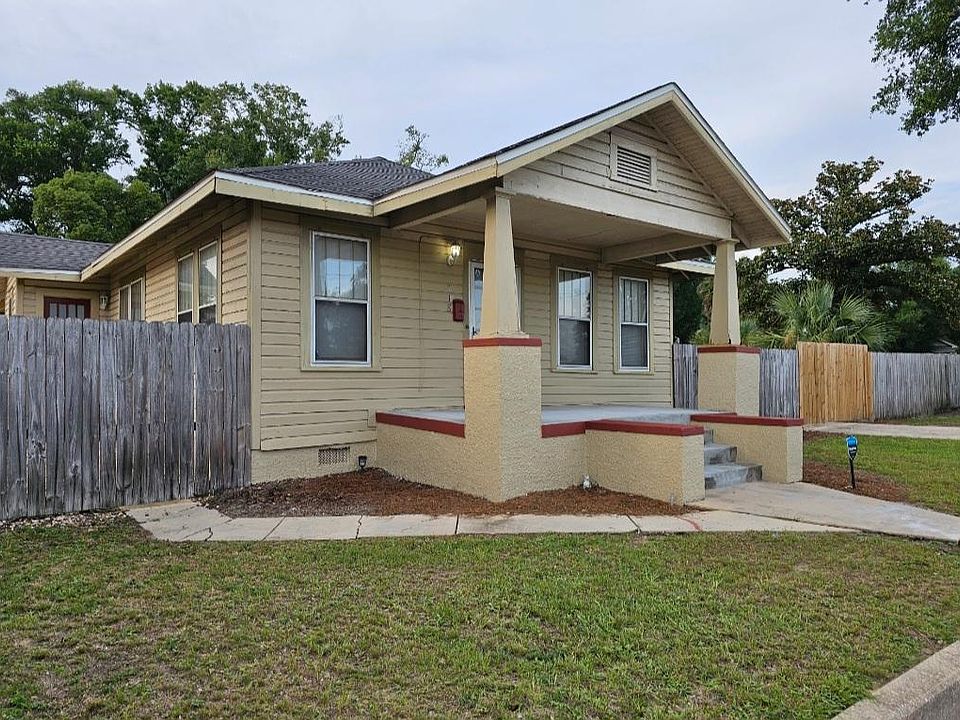 1st image of 518 W Cervantes St