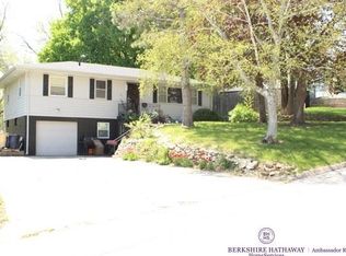 4011 Mary St, Omaha, NE 68112