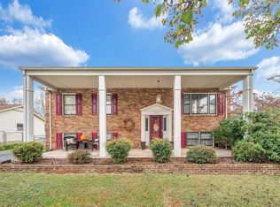 2232 Beavers Ln, Vinton, VA 24179