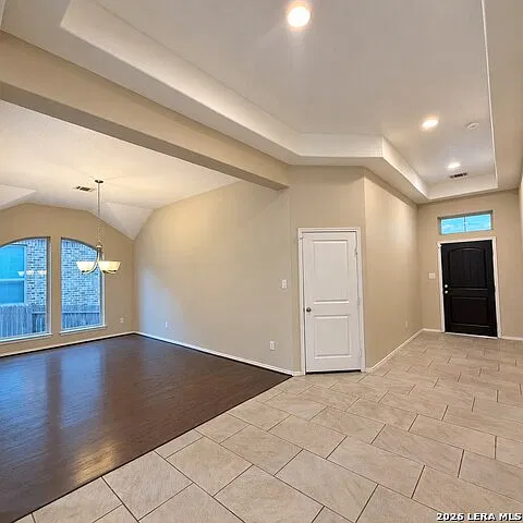 3 bed, 2.0 bath, 2116 sqft, $2,475 — Photo 3