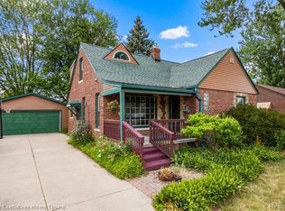 33225 Utica Rd, Fraser, MI 48026