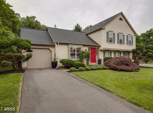 1036 Jeff Ryan Dr, Herndon, VA 20170