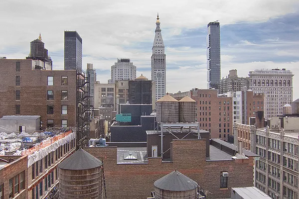 Rented by Brown Harris Stevens | media 36